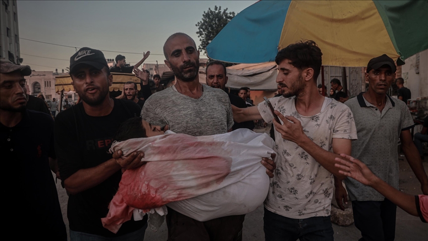 بينهم زوجان وابنتهما.. إسرائيل تقتل 50 فلسطينيا بأنحاء غزة 