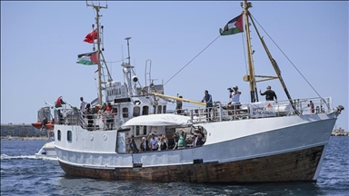 نشطاء "حنظلة" يرفضون الترحيل القسري ويواصلون الإضراب عن الطعام 