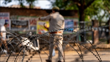 3 suspected militants killed in Kashmir capital gunfight