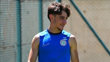 Çaykur Rizespor'un genç oyuncusu Muhammed, Süper Lig'deki ilk maçı için gün sayıyor