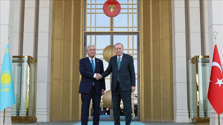 Turkish President Erdogan welcomes Kazakh counterpart