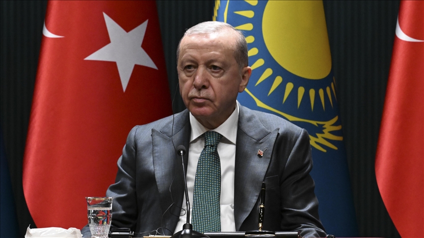 Le président turc Erdogan : "Gaza montre des scènes pires que celles des camps nazis" (Lead)