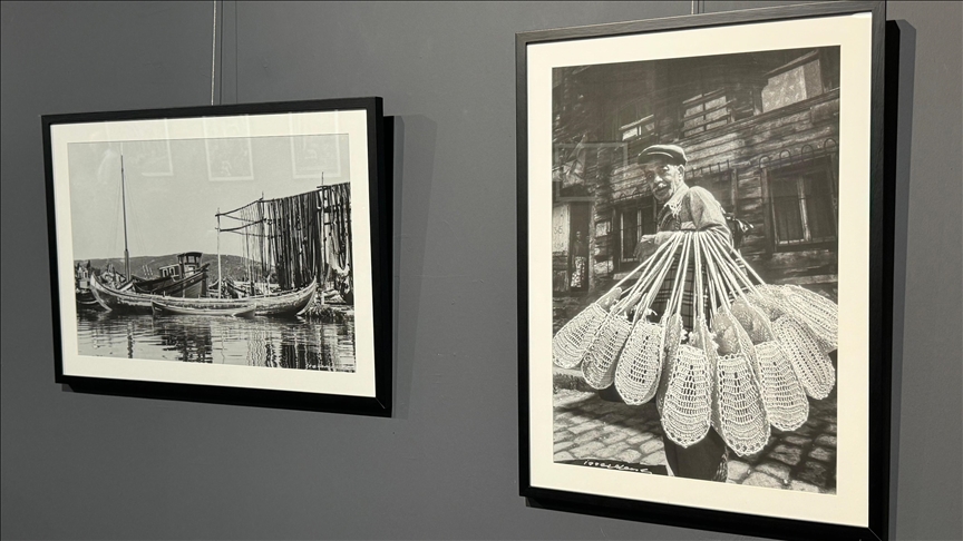 Fotoğraf sanatçısı İzzet Keribar'ın "Analogdan Dijitale" sergisi sanatseverlerle buluştu