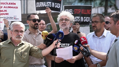 Gazetecilerden, Filistin'de görev yapan basın mensuplarına yönelik hak ihlallerine tepki