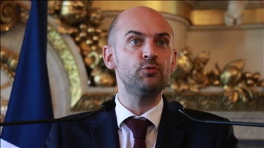 Franca do të hedhë nga ajri 40 tonë ndihma humanitare në Rripin e Gazës