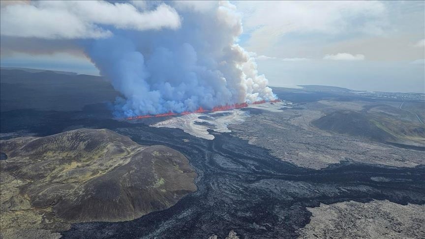 Russie : le volcan Klioutchevskoï entre en éruption après un séisme de magnitude 8,7 au Kamtchatka