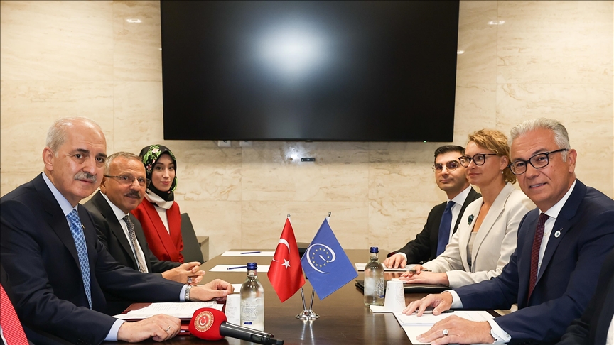 قورتولموش يلتقي رئيس الجمعية البرلمانية لمجلس أوروبا