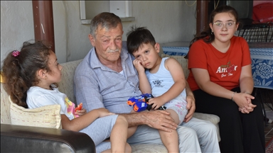 Torun sevgisi 55 yıldır kullandığı sigarayı bıraktırdı