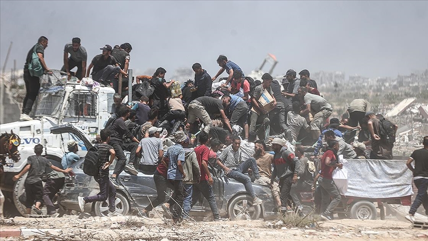 İsrail'in, dün Gazze'de yardım bekleyen Filistinlilere yönelik saldırısında 51 Filistinli hayatını kaybetti