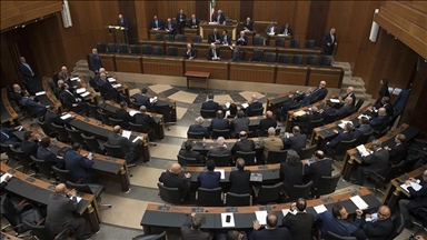 البرلمان اللبناني يصادق على قانوني إصلاح المصارف واستقلالية القضاء