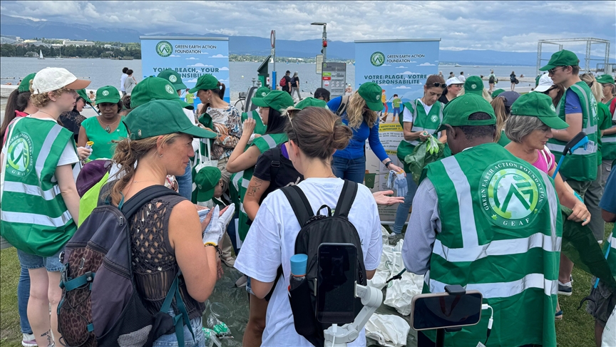 Volunteers clean up shores of Geneva lake as plastic waste tops 100 tons a year
