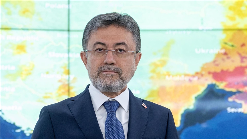 Bakan Yumaklı, sosyal medyada orman yangınlarına ilişkin dezenformasyonun devam ettiğini bildirdi