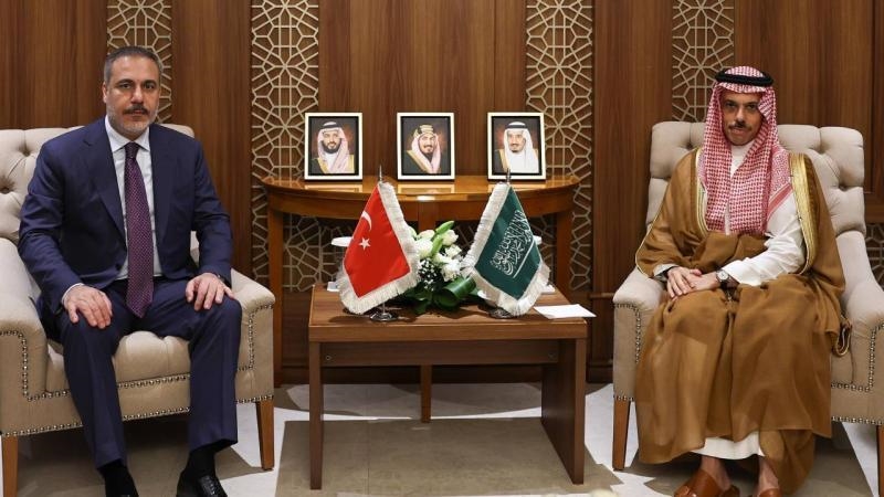 گفتوگوی تلفنی وزرای خارجه ترکیه و عربستان سعودی
