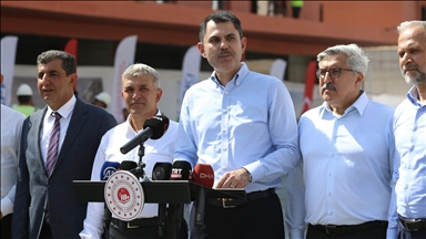 Bakan Kurum: Bu ay içinde hak sahipliği çalışmaları biten Bilecik ve İzmir'de temelleri atacağız