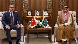 گفت‌وگوی تلفنی وزرای خارجه ترکیه و عربستان سعودی