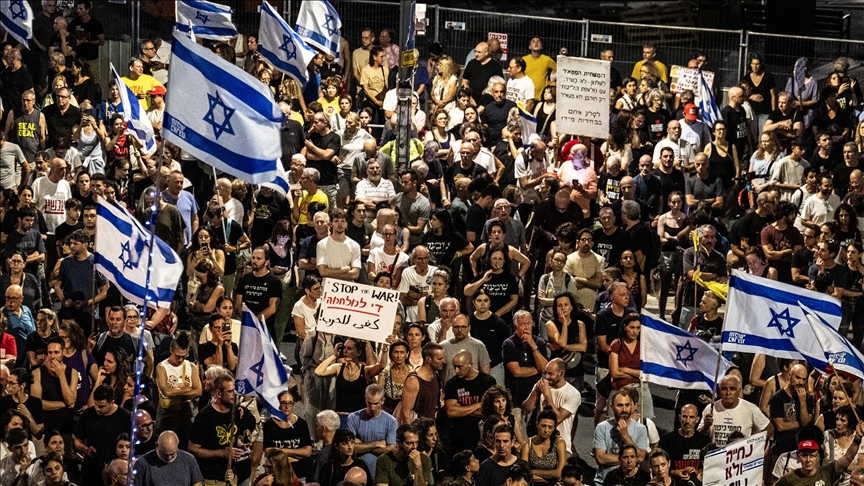 Massive rally in Tel Aviv demands prisoner swap deal with Palestinian factions