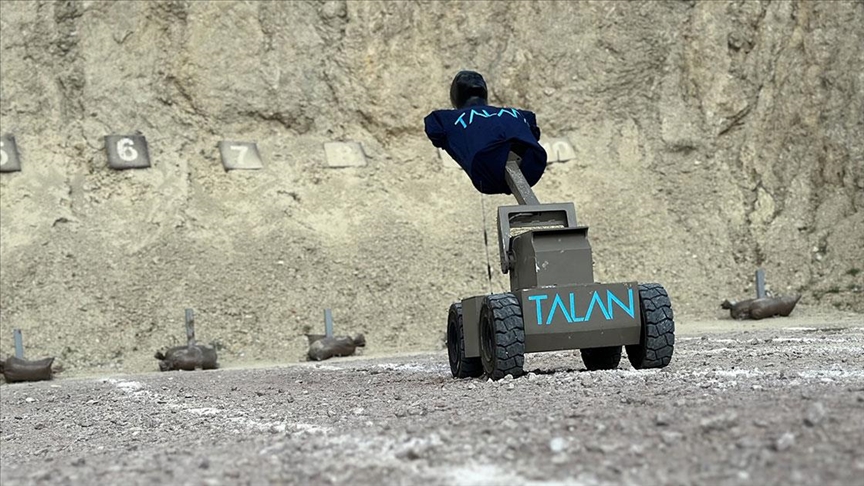 Keskin nişancıların robot hedefi "akıllandı"