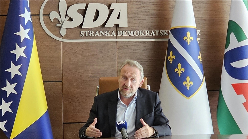 Izetbegović: Vučić koristi pobunu građana Srbije za represiju nad Bošnjacima Sandžaka