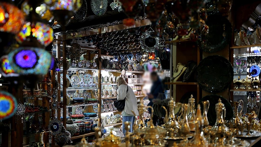 Turistlerden Türkiye'ye rekor "hediye"