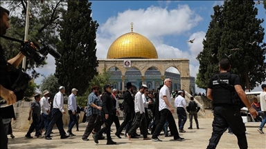 فلسطين تحذر من اقتحام واسع للمسجد الأقصى الأحد