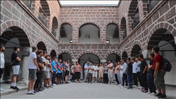 Kamp için Hakkari'ye gelen gençler, yörenin tarihi ve doğal güzelliklerine hayran kaldı