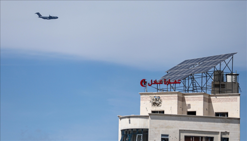 Canadian Armed Forces airdrops 10 tons of aid into Gaza