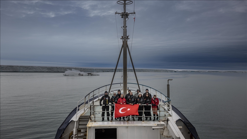 Türkiye'nin Kuzey Kutbu'ndaki Bilimsel Ayak İzi: 5. Arktik Seferi