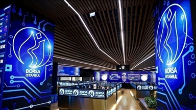 Turkish stock exchange begins week up