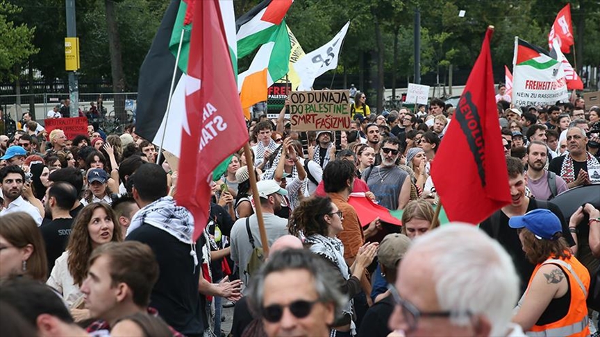 Stotine palestinskih pristalica protestovalo u Beču protiv izraelskog genocida u Gazi