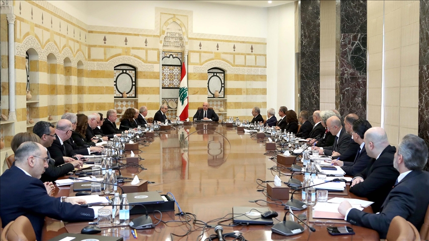 Lebanon opens cabinet meeting on state control over weapons