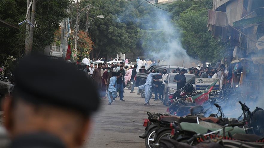 Protesti u Pakistanu na drugu godišnjicu hapšenja bivšeg premijera, privedeno 200 ljudi