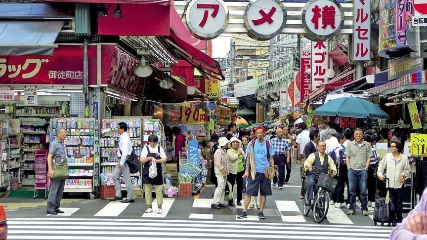 Japan sees record temperature amid heatstroke warnings