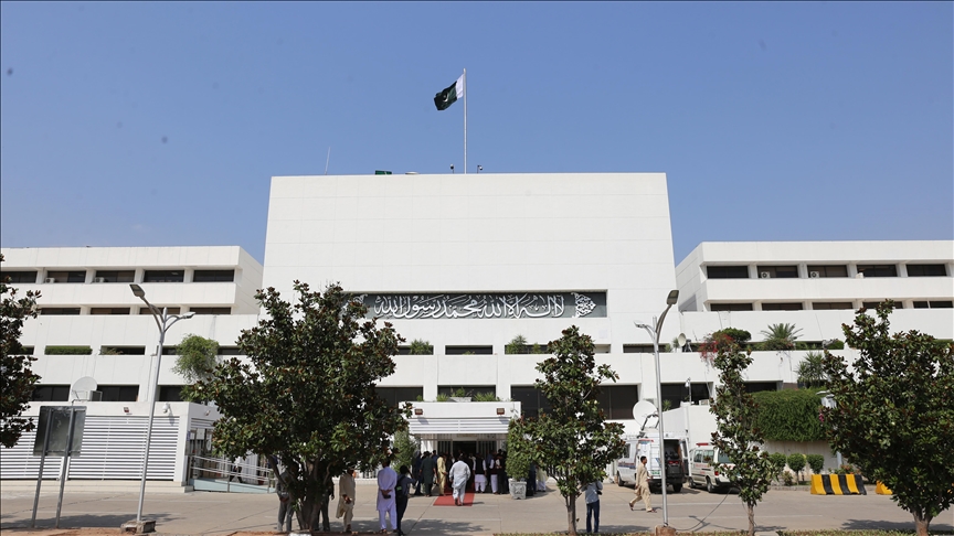Pakistan parliament's opposition leaders ousted after court orders