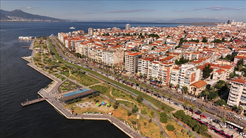 İzmir'de 11 ilçede planlı ve dönüşümlü su kesintisi uygulanacak