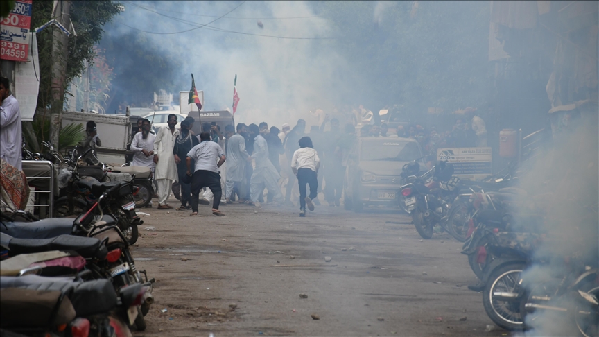 Pakistan, policia shpërndan protestën e PTI-së që shënon 2-vjetorin e arrestimit të ish-kryeministrit Imran Khan
