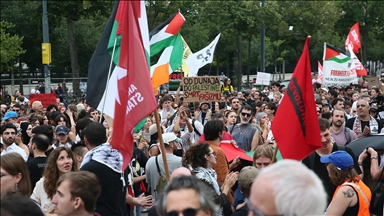 Avusturya'da yüzlerce Filistin destekçisi, İsrail'in yaptığı soykırımı protesto etti