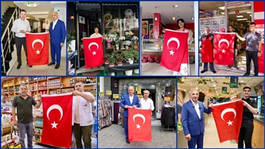 Ümraniye'de 40 bin Türk bayrağı esnaf ve hanelere ulaştı