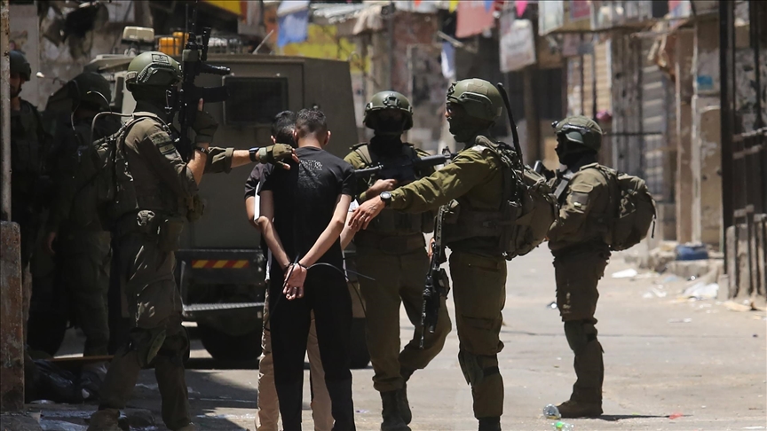 الضفة.. الجيش الإسرائيلي يعتقل 14 فلسطينيا في اقتحامات متفرقة