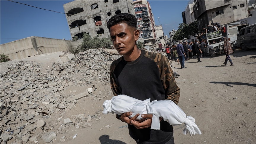 İsrail'in kıtlığı dayattığı Gazze Şeridi'nde son 24 saatte ikisi çocuk, 5 kişi daha açlıktan hayatını kaybetti