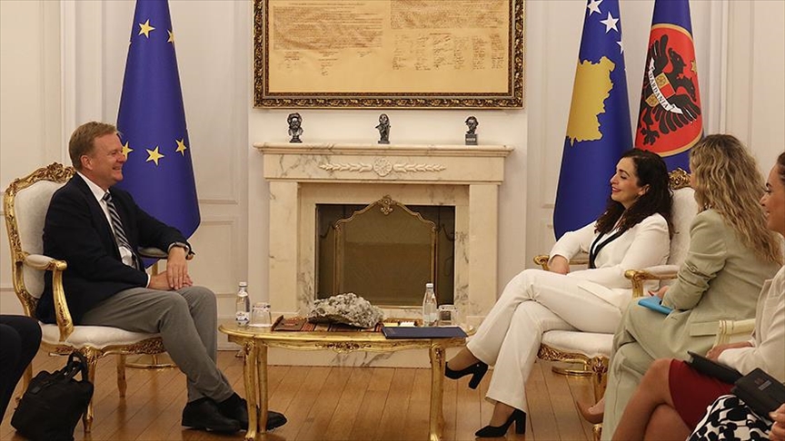 Sorensen u Prištini s Osmani i Kurtijem o napretku dijaloga