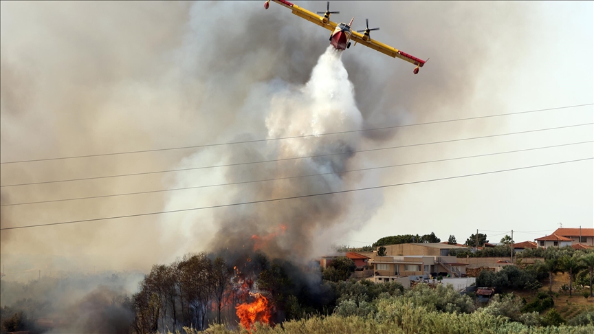 Italia përballet me rritje të zjarreve, me 700 vatra të regjistruara në vitin 2025