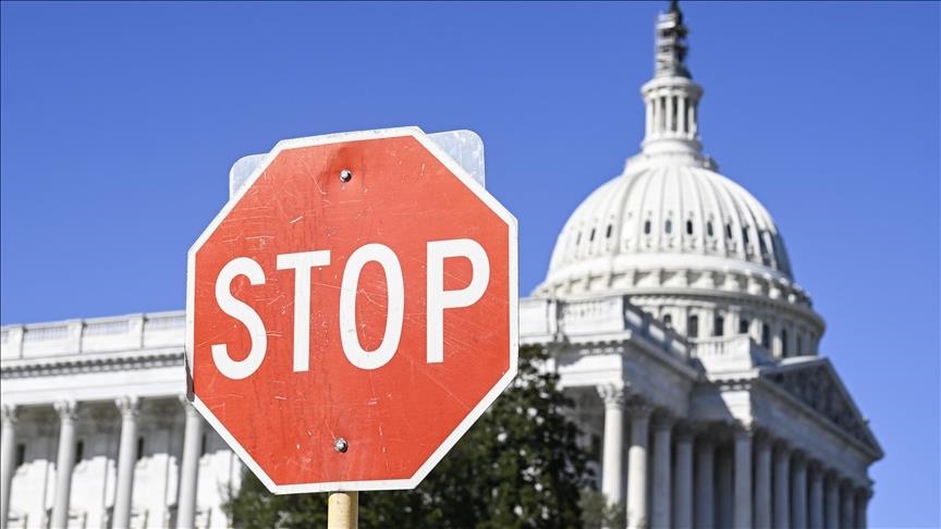 2 US senators push for advancement of Russia sanctions bill