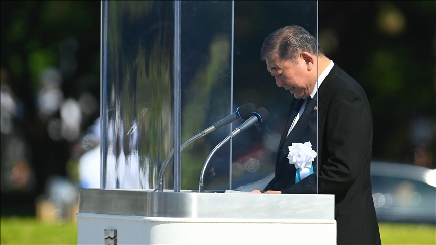Japanese leaders press for world without nuclear weapons on Hiroshima anniversary