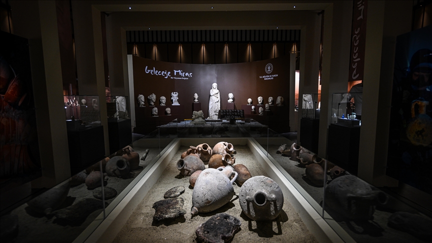 ‘Golden Age of Archaeology’ exhibition opens in Ankara with Marcus Aurelius statue on display