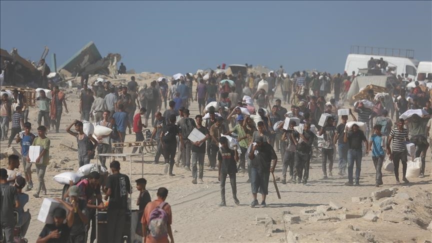 Gaza: 20 Palestiniens tués quand un camion d'aide humanitaire s'est renversé