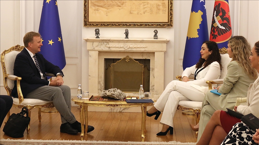 Presidentja Osmani priti në takim Përfaqësuesin e Posaçëm të BE-së, Peter Sorensen