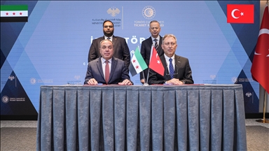 Türkiye, Syria business associations sign trade deals
