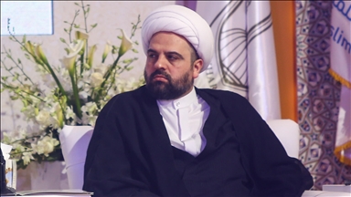 مفتي شيعة لبنان يحذر من "مواقف تخدم إسرائيل" وتغامر بالسلم الأهلي