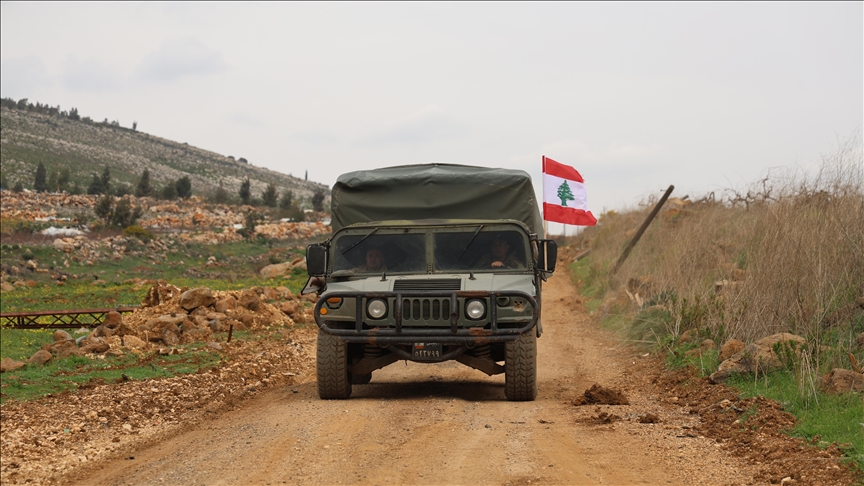 Lübnan'da hükümet Hizbullah dahil tüm silahlı varlığın devlet tekeline alınmasını kabul etti