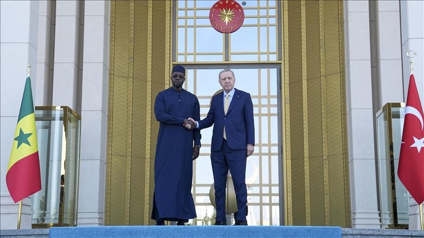 أردوغان يستقبل رئيس وزراء السنغال بمراسم رسمية